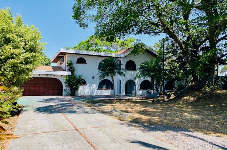 Colonial House for Sale Escazú